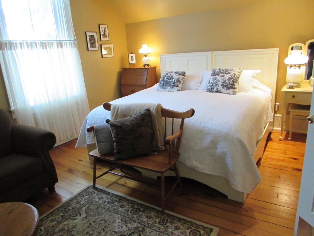 Inn On The Harbour And Telegraph House Port Stanley Exteriér fotografie